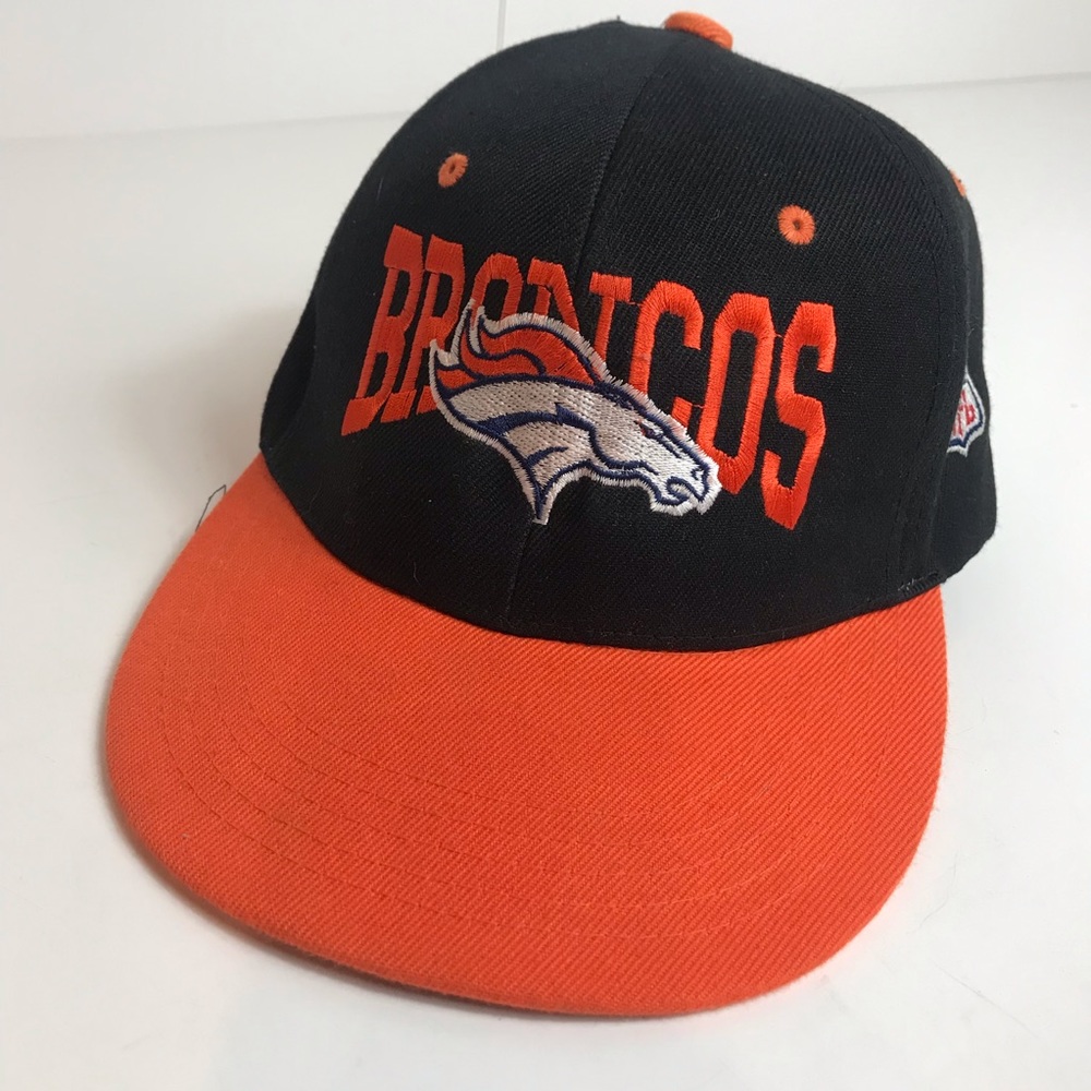 Denver Broncos snap back hat NFL
